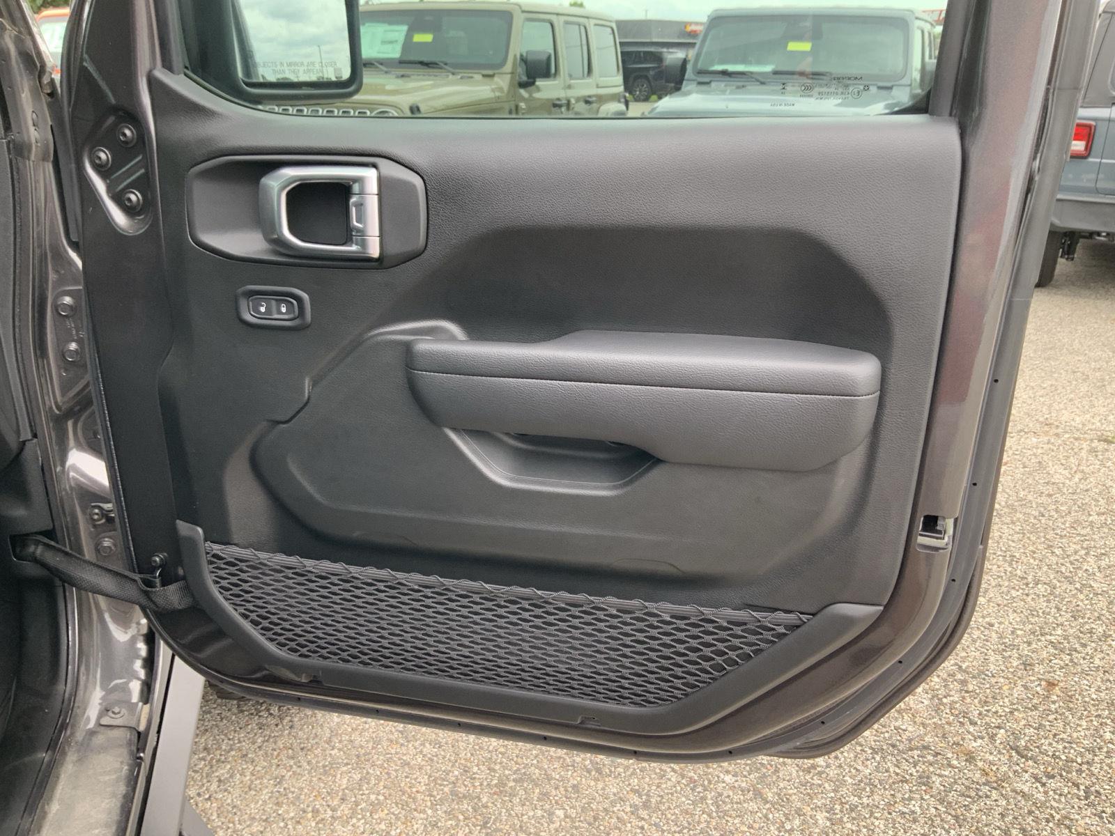 2024 Jeep Wrangler 4-Door Willys - Photo 50
