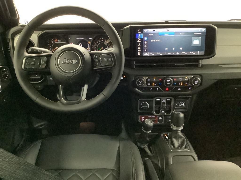 2024 Jeep Wrangler 4-Door Willys - Photo 22
