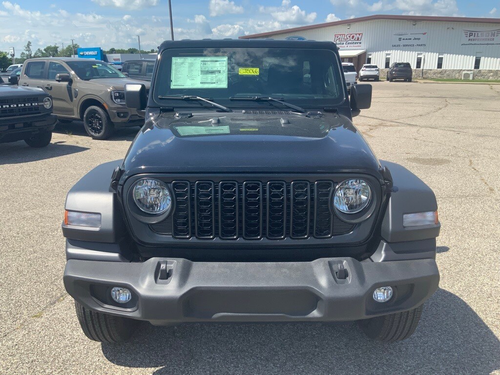 2025 Jeep Wrangler Sport S photo 3
