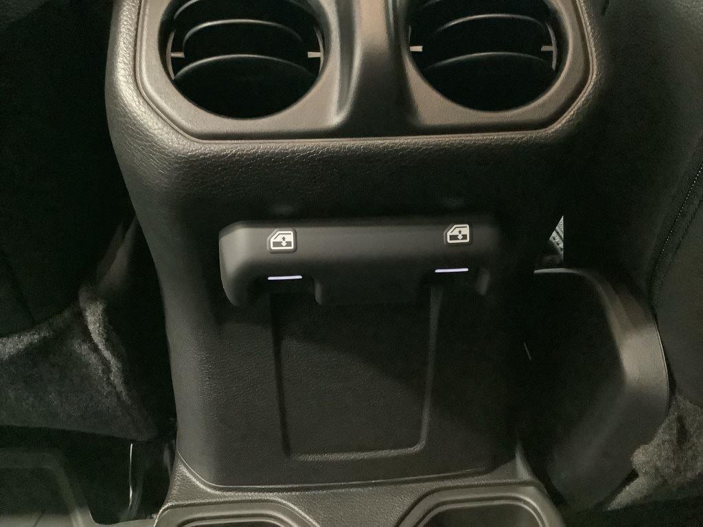 2024 Jeep Wrangler 4-Door Willys - Photo 47