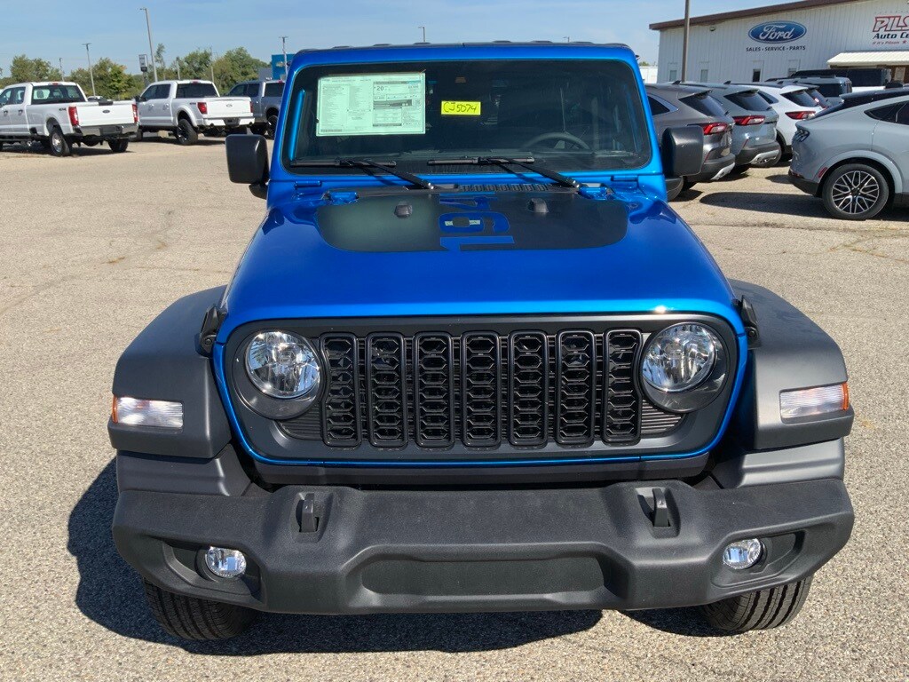 2025 Jeep Wrangler Sport S photo 2