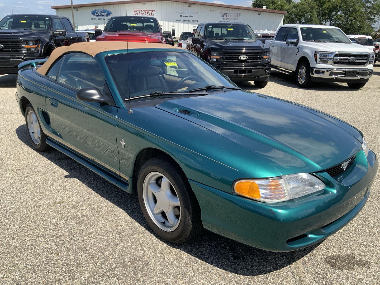 Used 1998 Ford Mustang Base with VIN 1FAFP4441WF179509 for sale in Clinton, IN