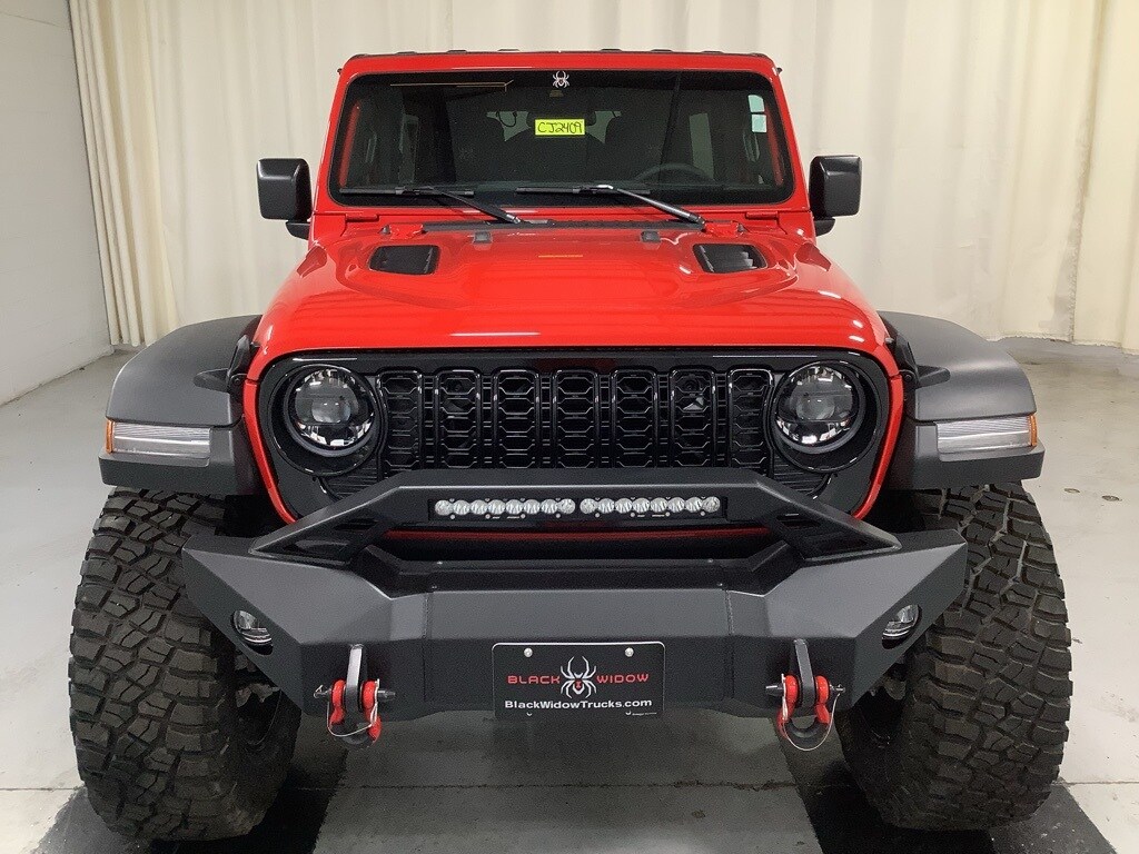 2024 Jeep Wrangler Willys photo 2