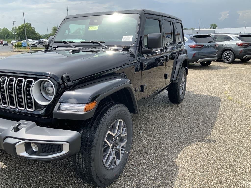 2025 Jeep Wrangler 4-Door Sahara - Photo 18