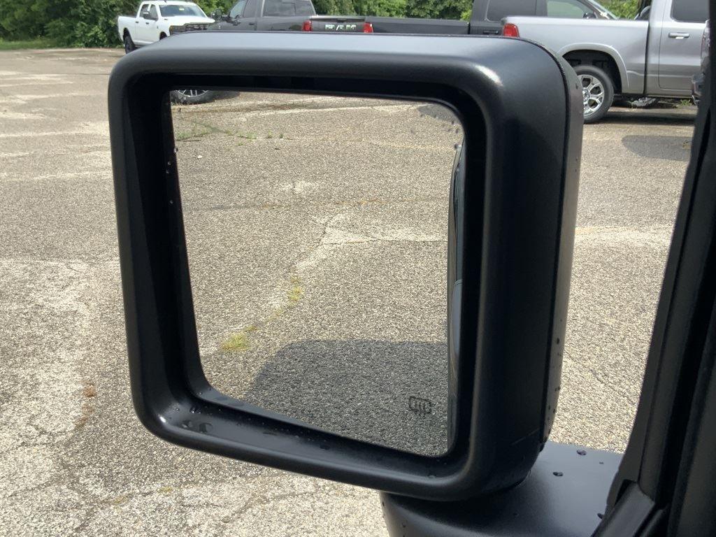 2025 Jeep Wrangler 4-Door Sahara - Photo 23