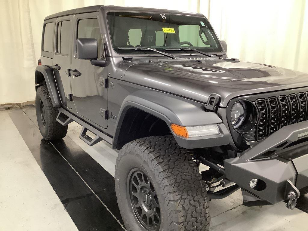 2024 Jeep Wrangler 4-Door Willys - Photo 11