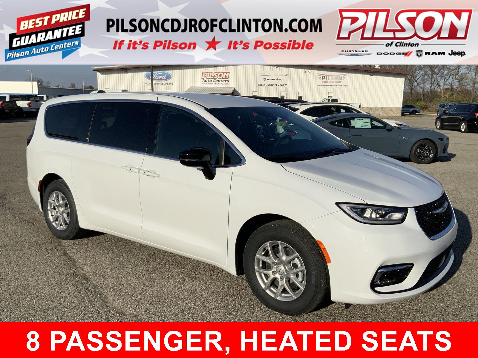 2026 Chrysler Pacifica Select's photo