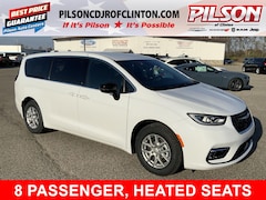 2026 Chrysler Pacifica Select Passenger Van