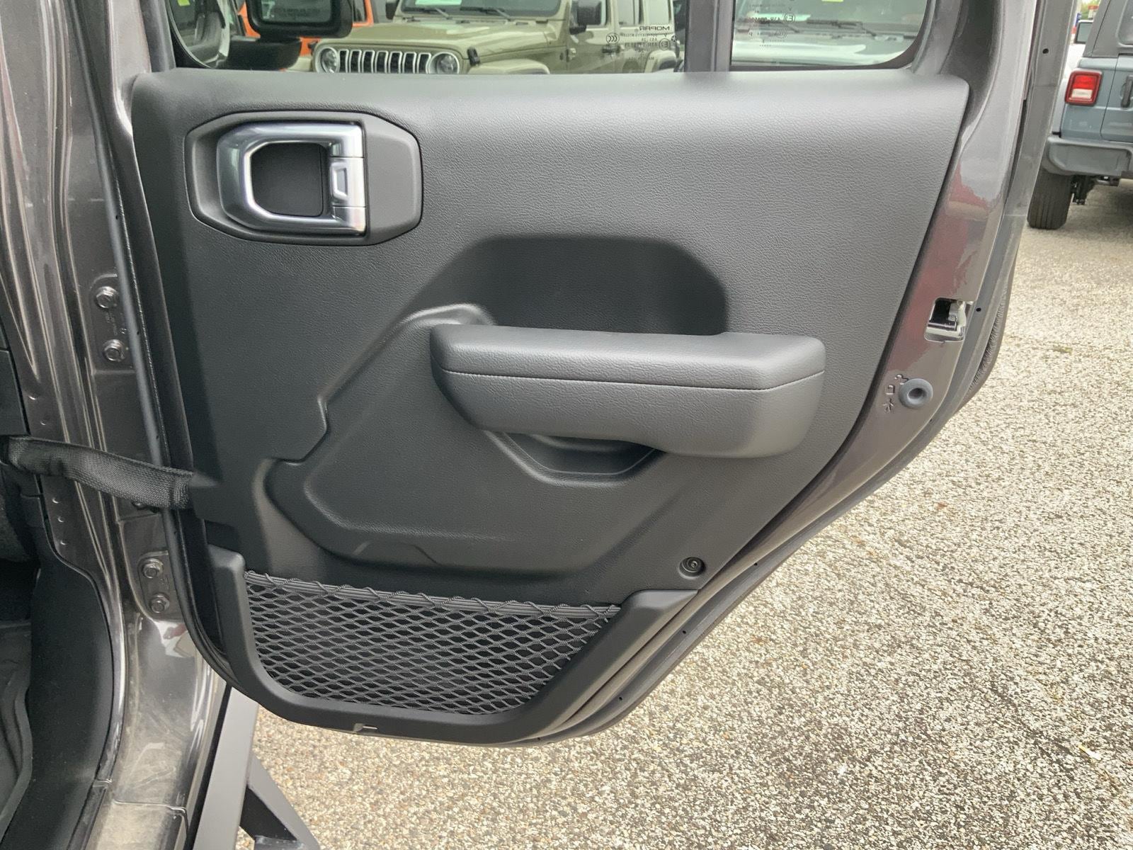 2024 Jeep Wrangler 4-Door Willys - Photo 48