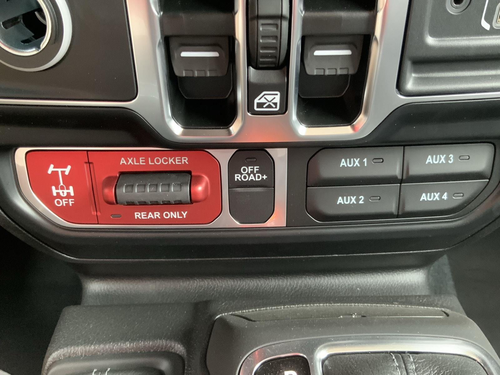 2024 Jeep Wrangler 4-Door Willys - Photo 41