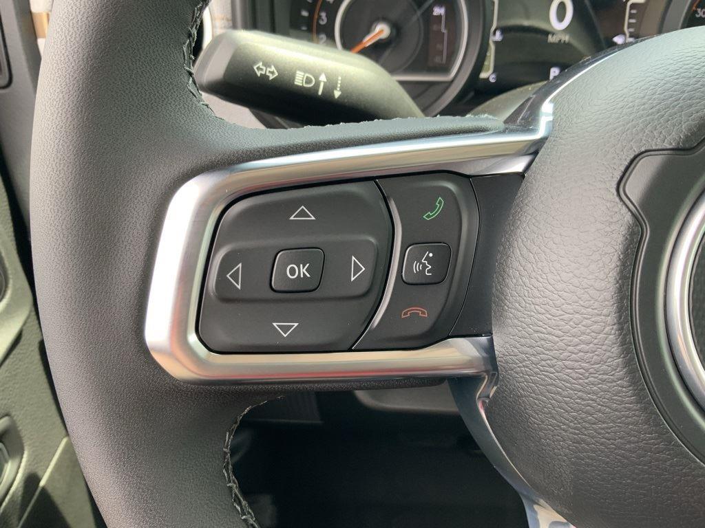 2025 Jeep Wrangler 4-Door Sahara - Photo 29