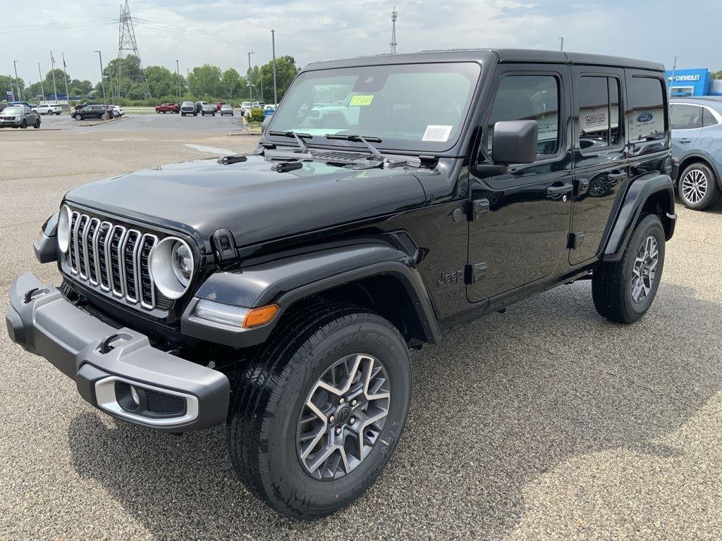 2025 Jeep Wrangler 4-Door Sahara - Photo 8