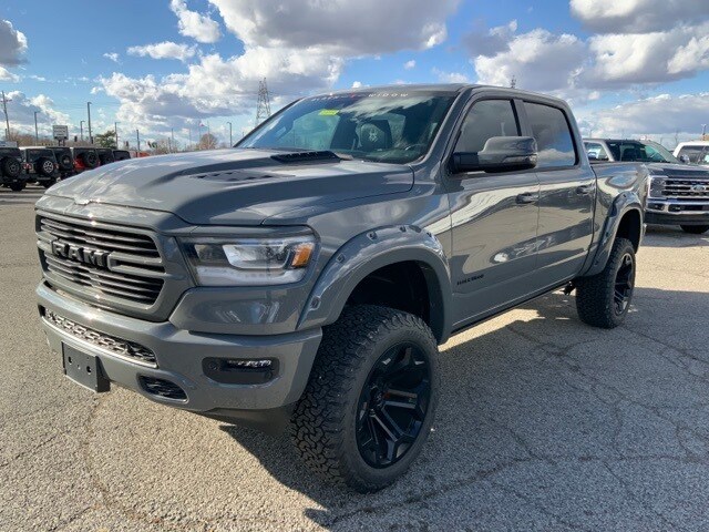 2024 Ram 1500 Laramie photo 3