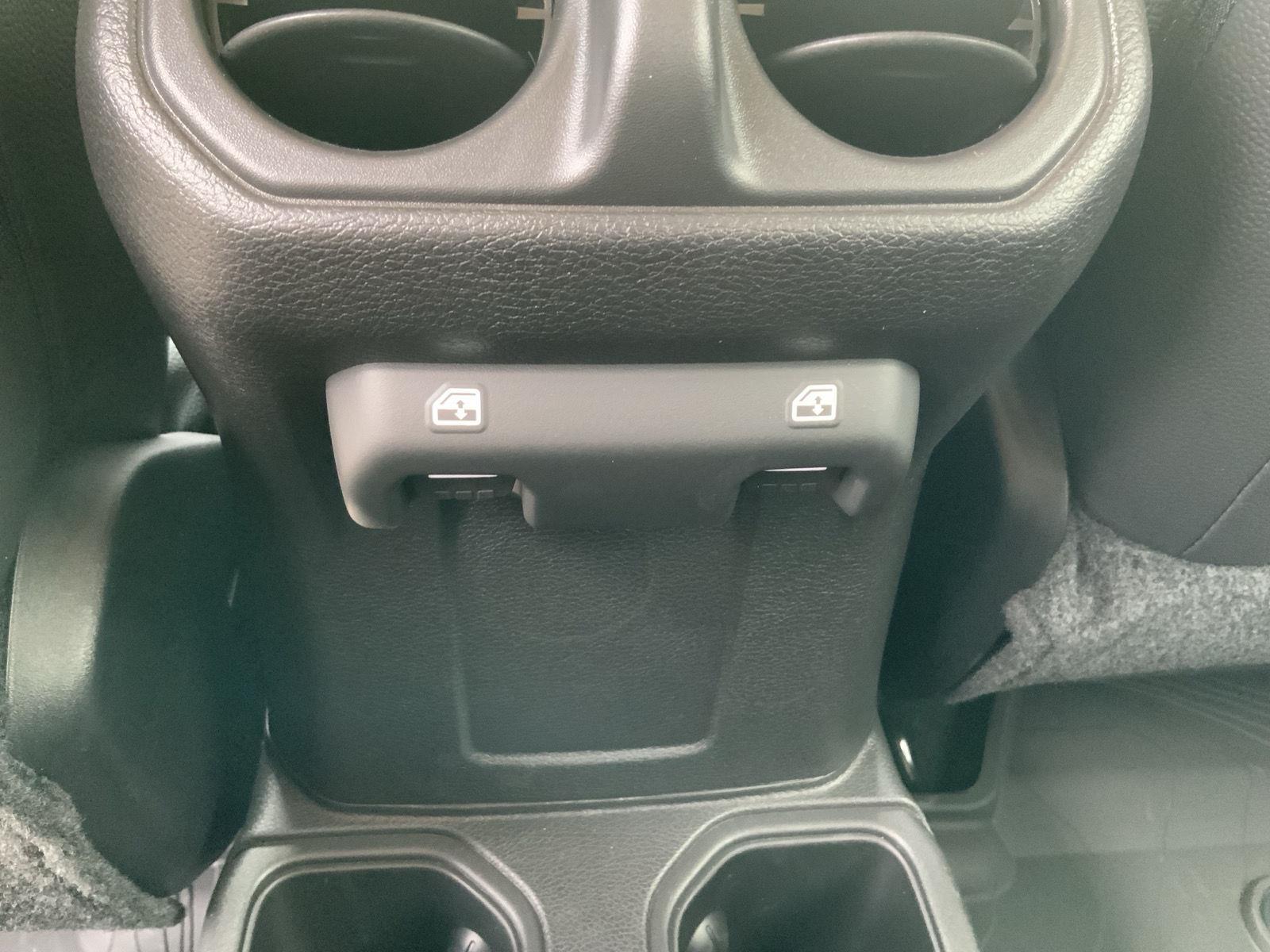 2024 Jeep Wrangler 4-Door Willys - Photo 47