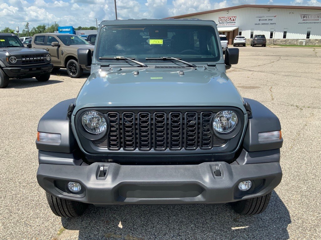2025 Jeep Wrangler Sport S photo 3