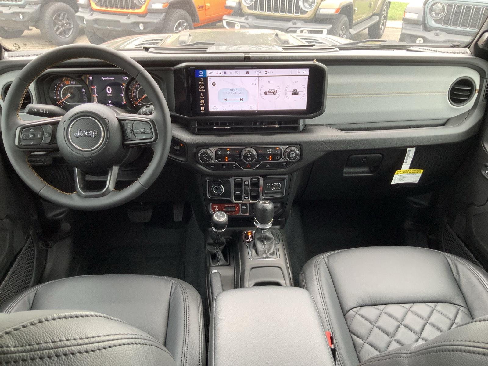2024 Jeep Wrangler 4-Door Willys - Photo 44