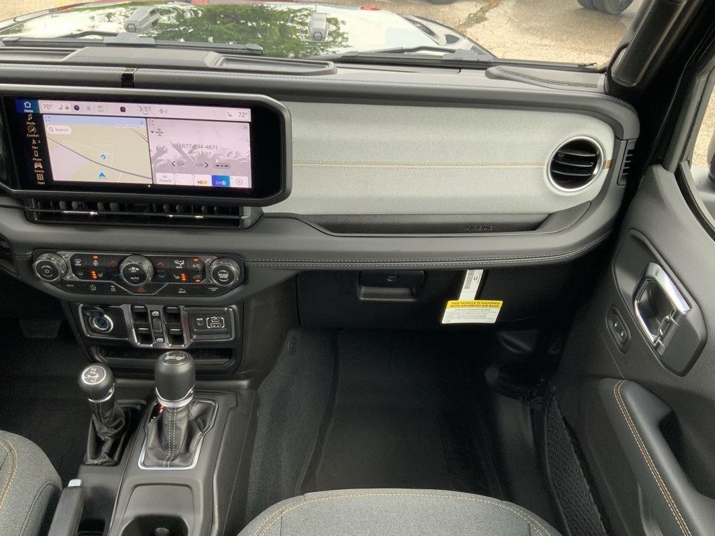 2025 Jeep Wrangler 4-Door Sahara - Photo 63