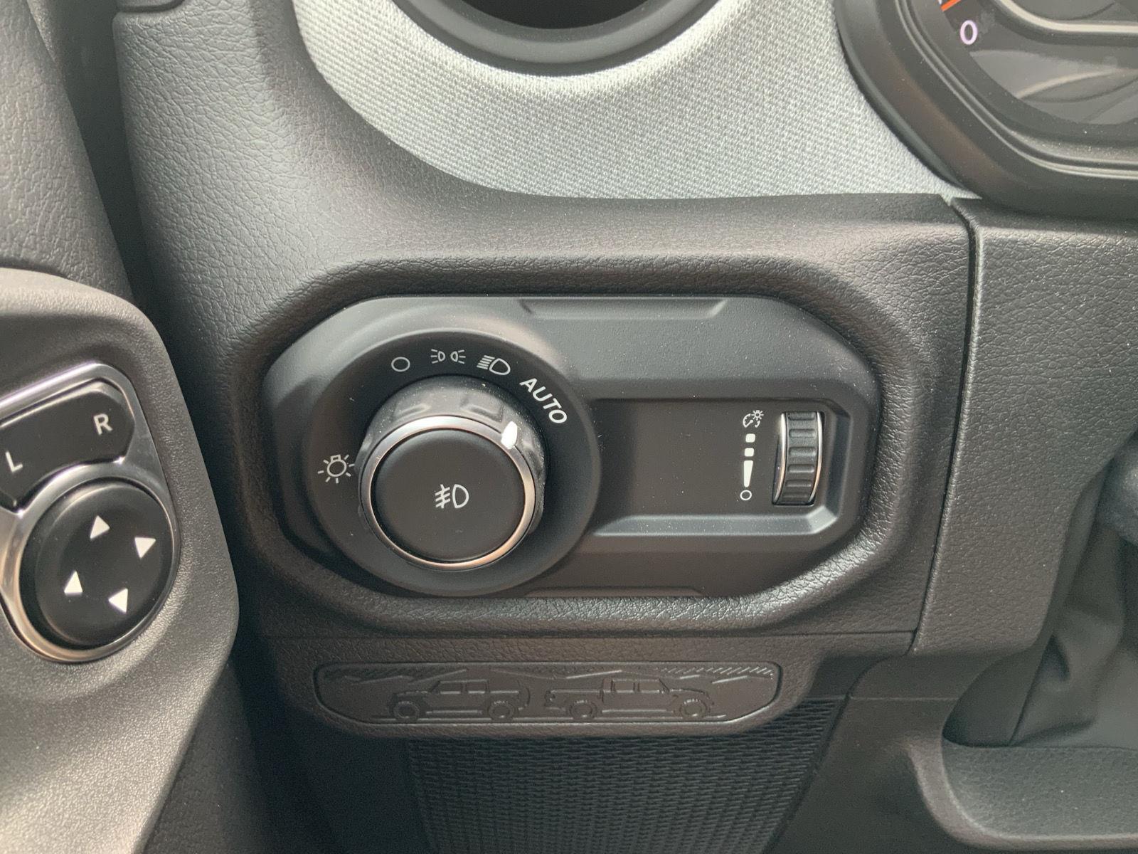 2024 Jeep Wrangler 4-Door Willys - Photo 26