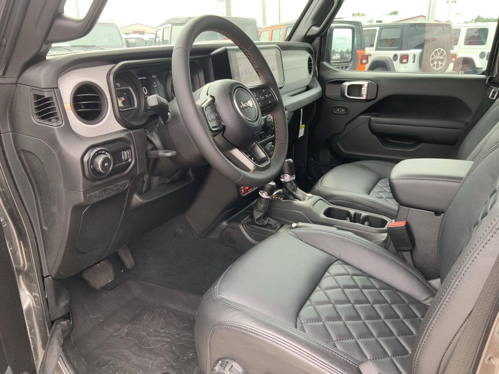 2024 Jeep Wrangler 4-Door Willys - Photo 21