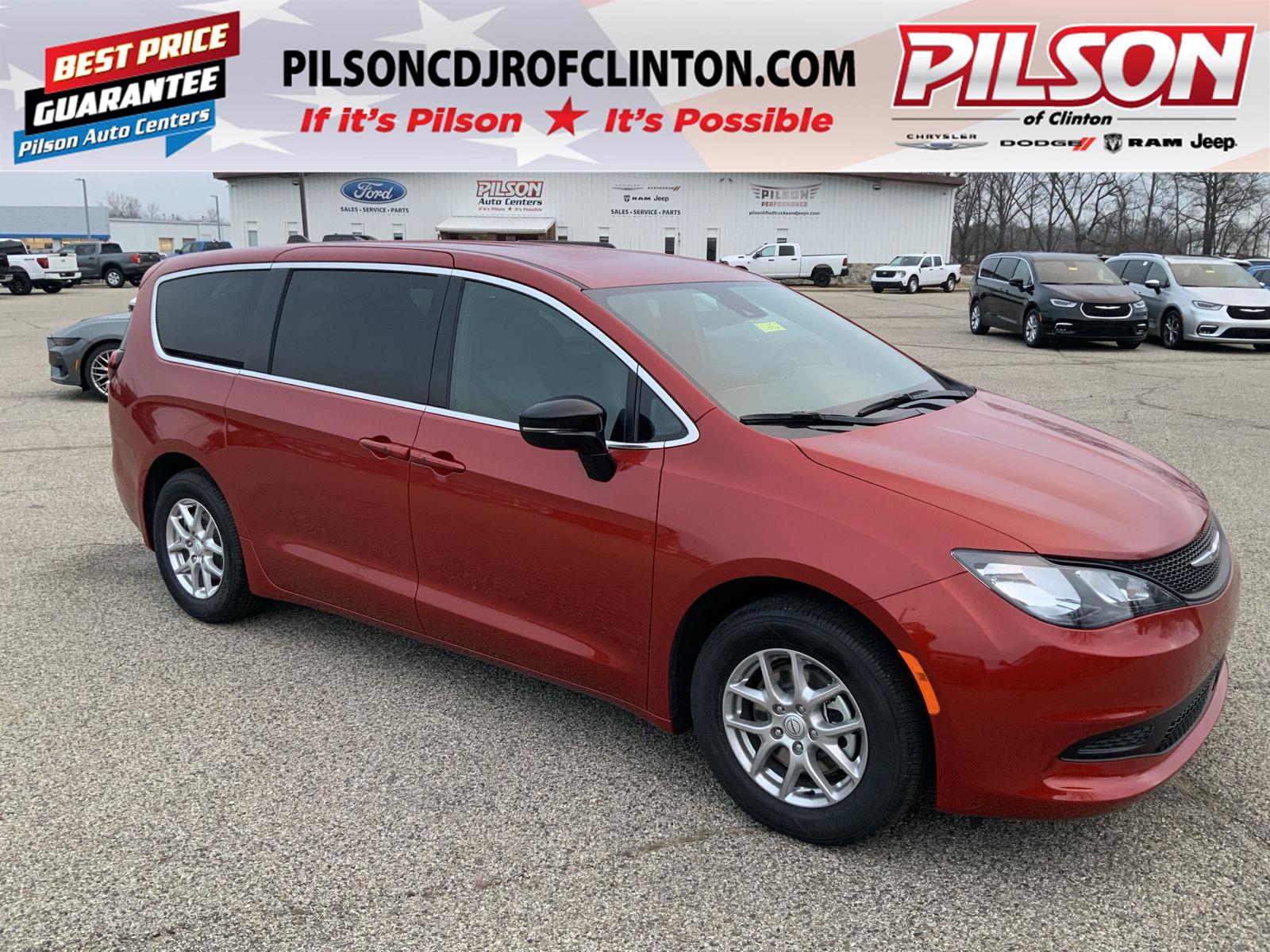 2026 Chrysler Voyager LX's photo