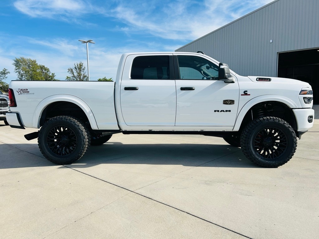 2025 RAM 3500 Big Horn - Photo 38