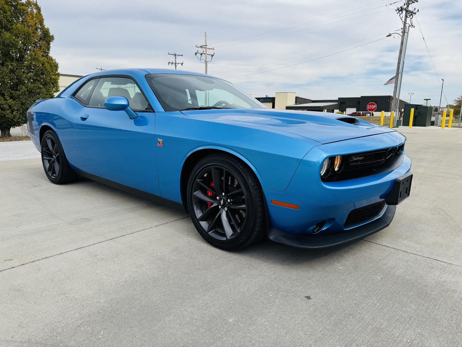 2019 Dodge Challenger R/T Scat Pack photo 2