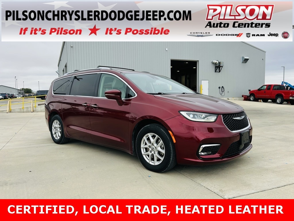2021 Chrysler Pacifica Touring L's photo
