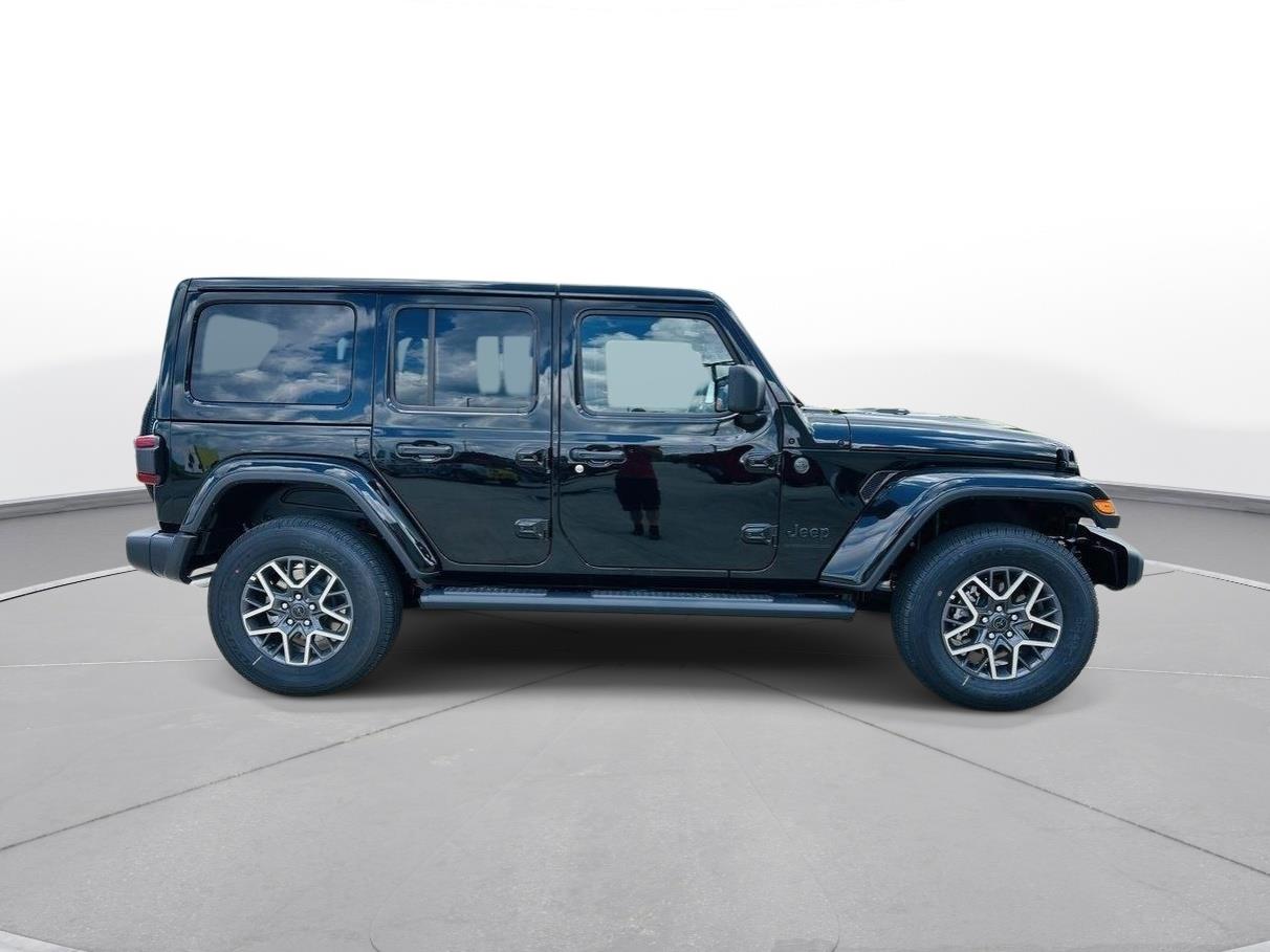 2025 Jeep Wrangler 4-Door Sahara - Photo 36