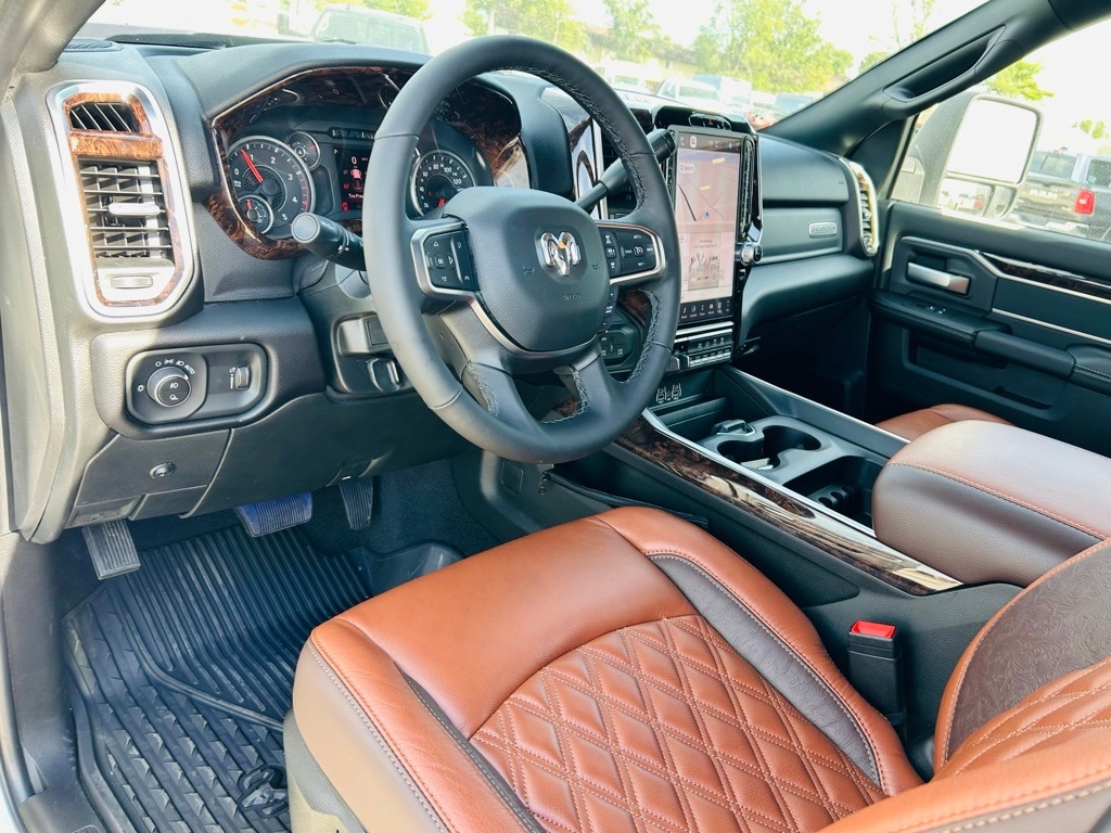 2025 RAM 3500 Big Horn - Photo 13
