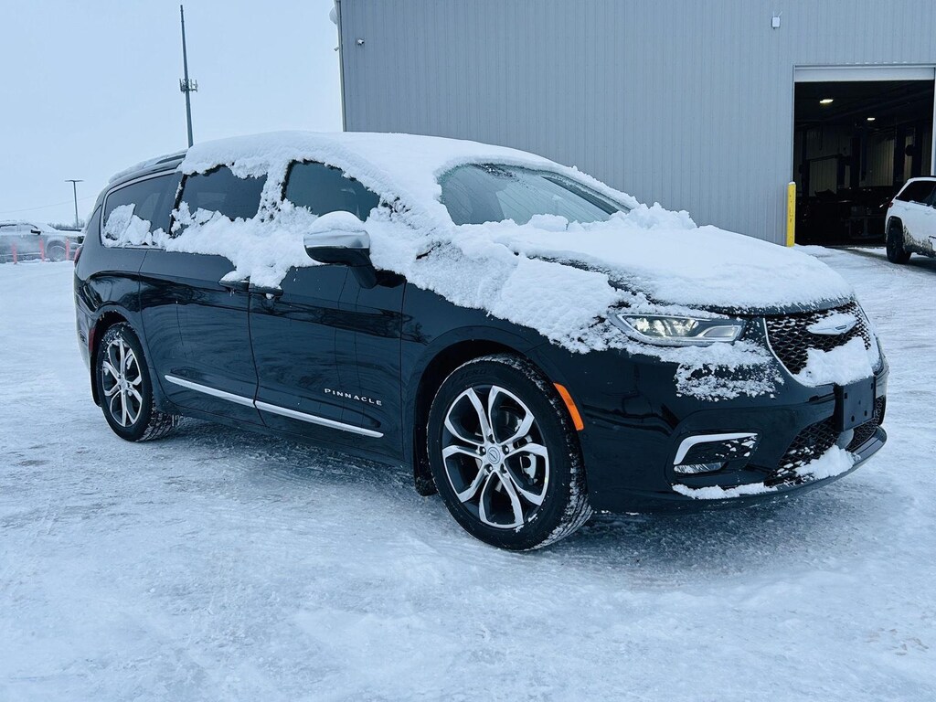 New 2026 Chrysler Pacifica Pinnacle Passenger Van