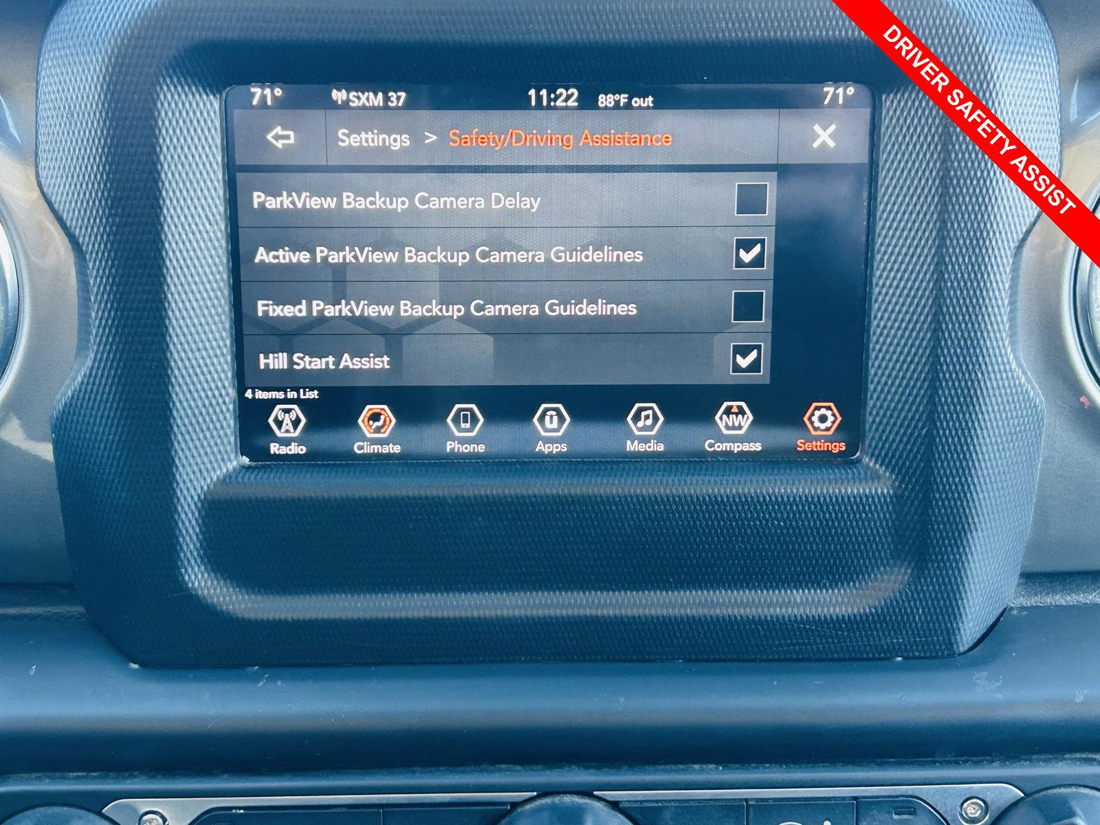 2019 Jeep Wrangler Unlimited Sahara photo 3