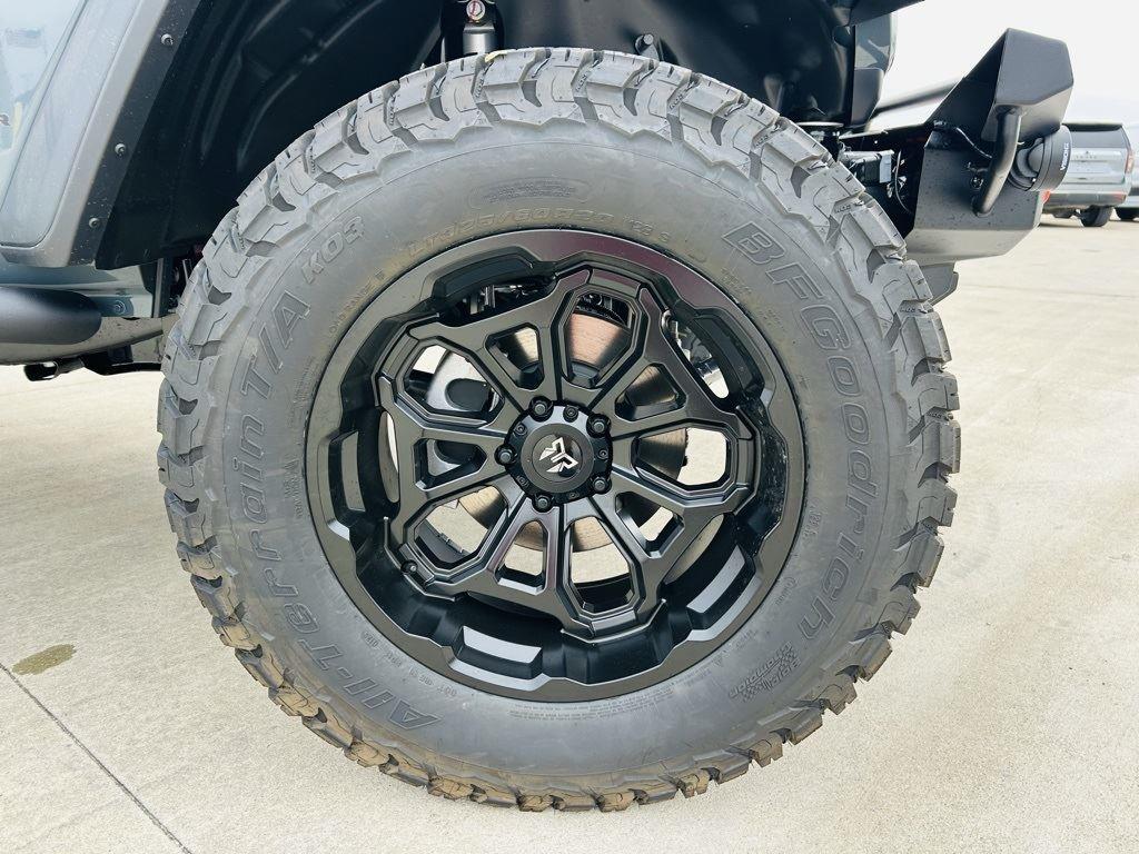 2025 Jeep Wrangler 4-Door Willys - Photo 41