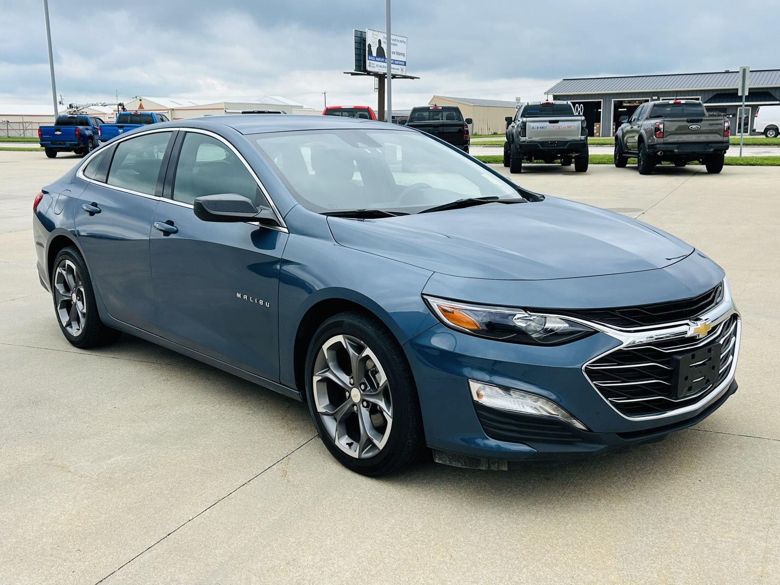 Used 2024 Chevrolet Malibu 1LT with VIN 1G1ZD5ST8RF138663 for sale in Clinton, IN