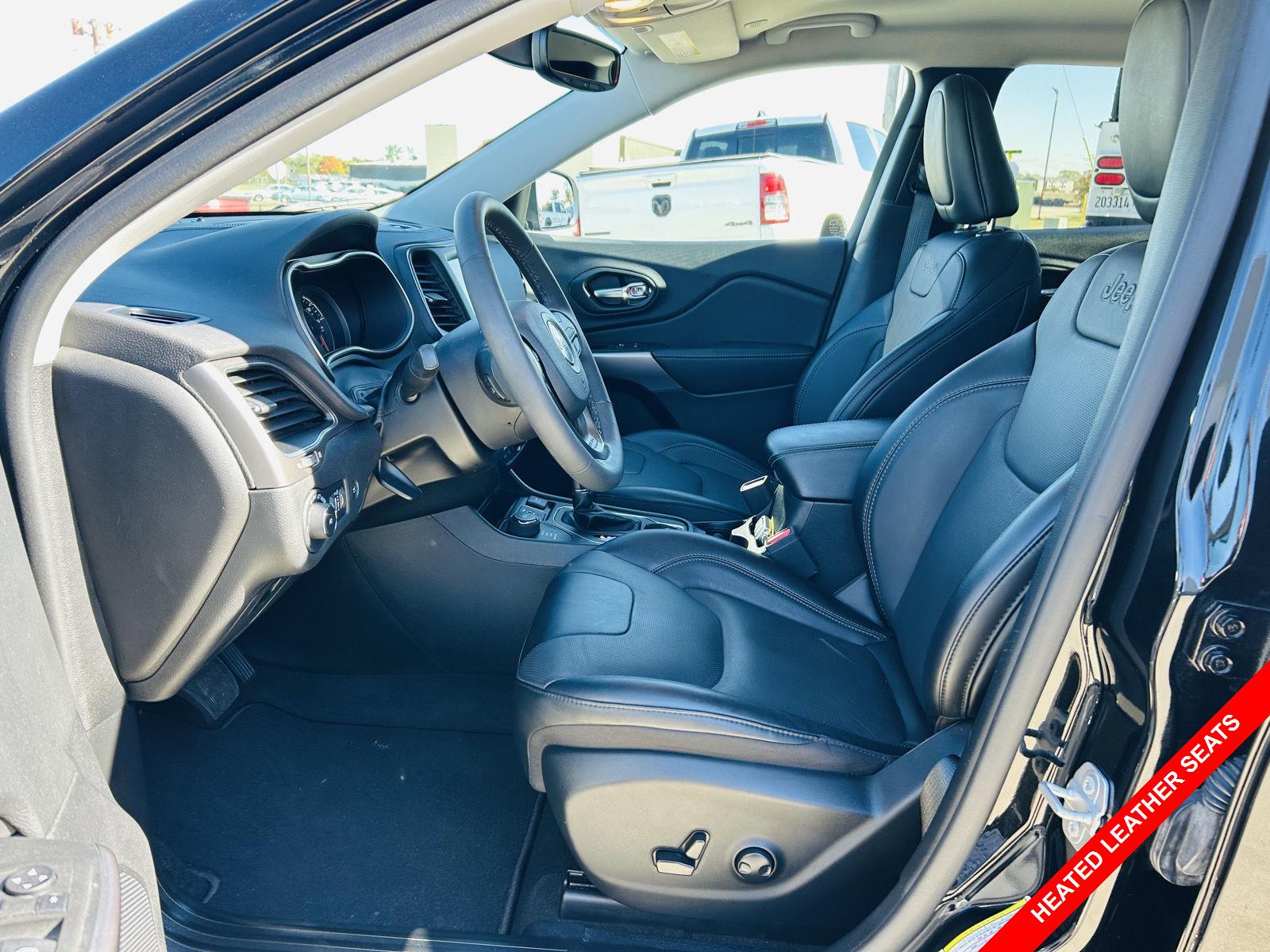 2022 Jeep Cherokee Latitude Lux photo 3