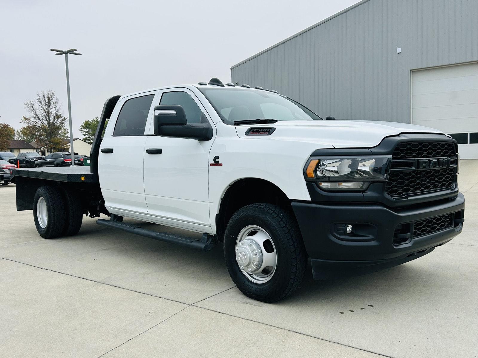 2024 Ram 3500 Tradesman photo 2