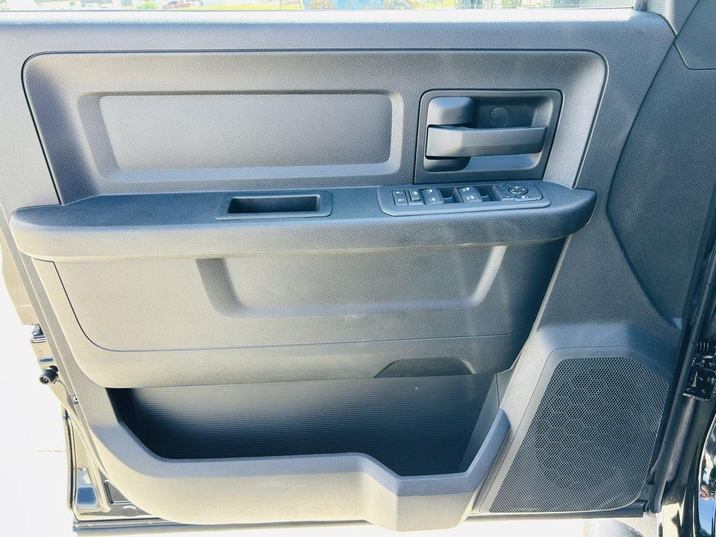 2025 RAM 2500 Tradesman - Photo 10