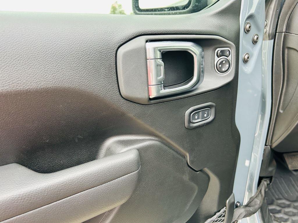 2025 Jeep Wrangler 4-Door Willys - Photo 14