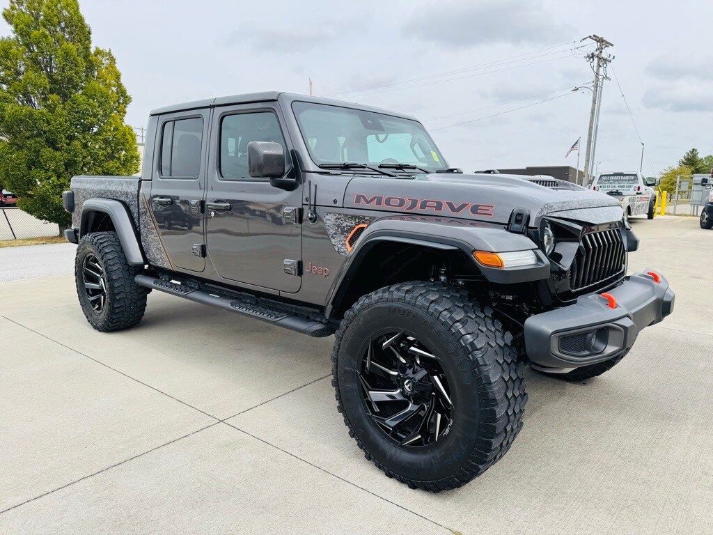 2021 Jeep Gladiator Mojave photo 2