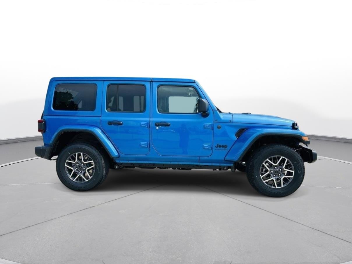 2025 Jeep Wrangler 4-Door Sahara - Photo 38