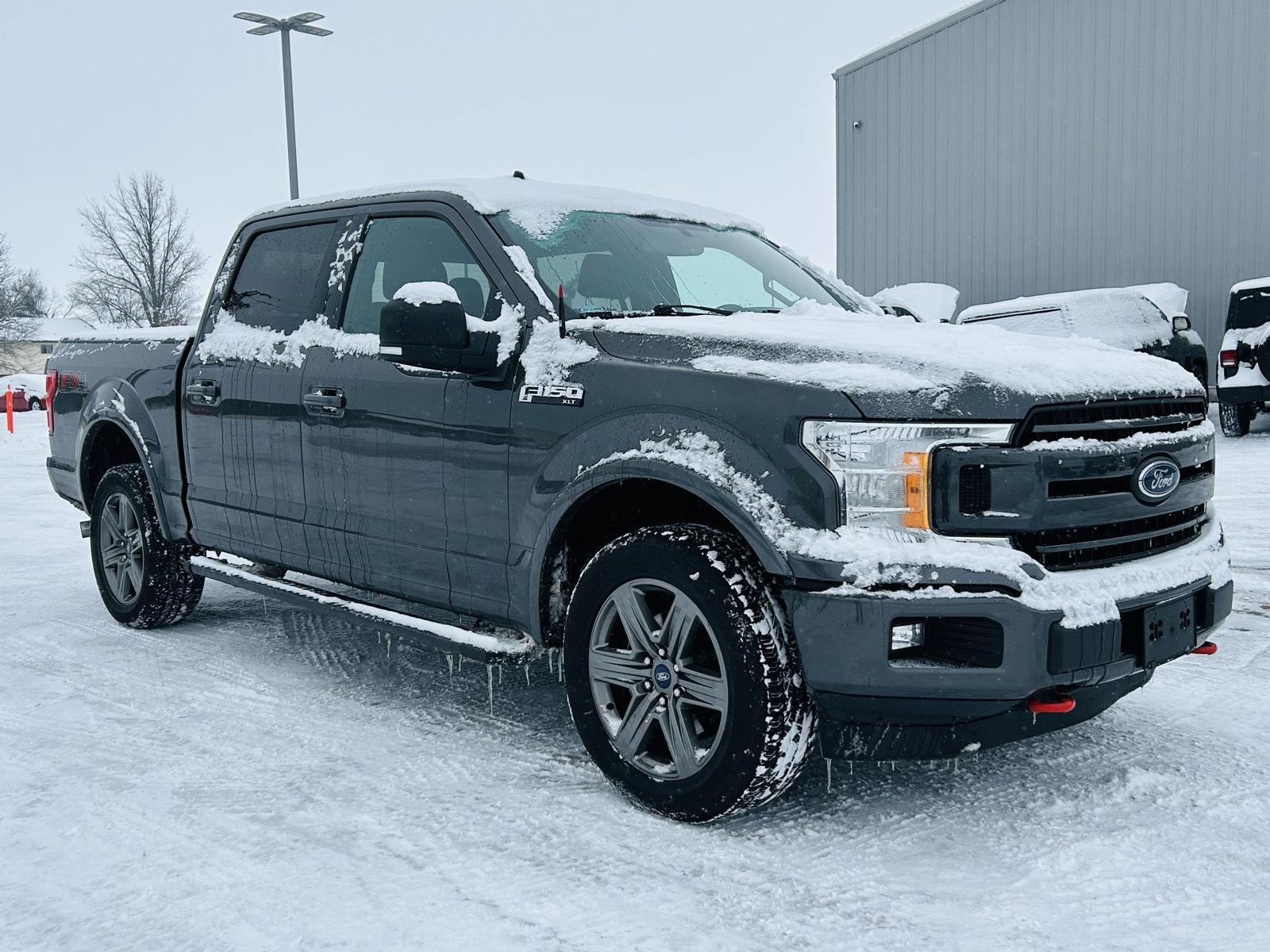 2020 Ford F-150 XLT photo 2