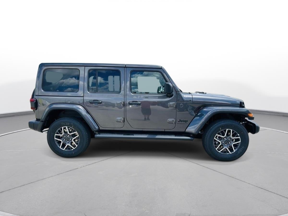 2025 Jeep Wrangler 4-Door Sahara - Photo 36