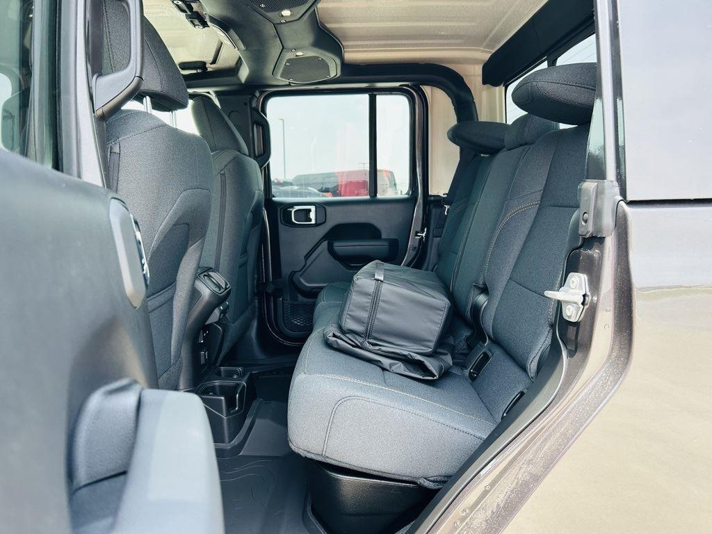 2025 Jeep Gladiator Sport S - Photo 26