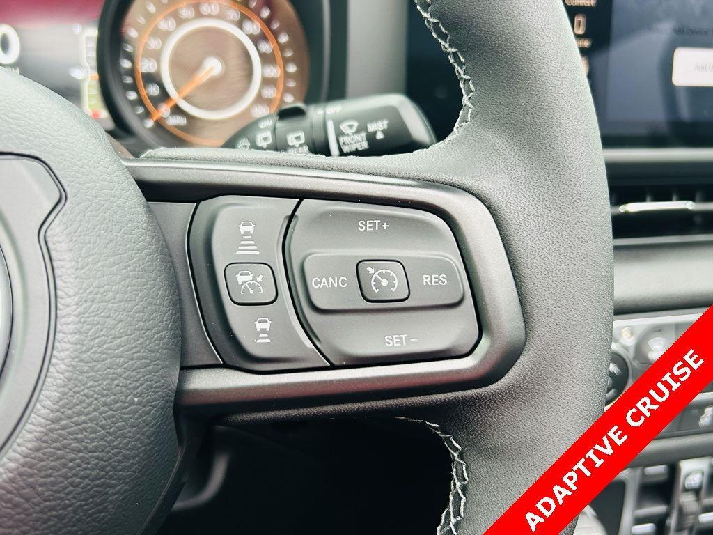 2025 Jeep Wrangler 4-Door Willys - Photo 10