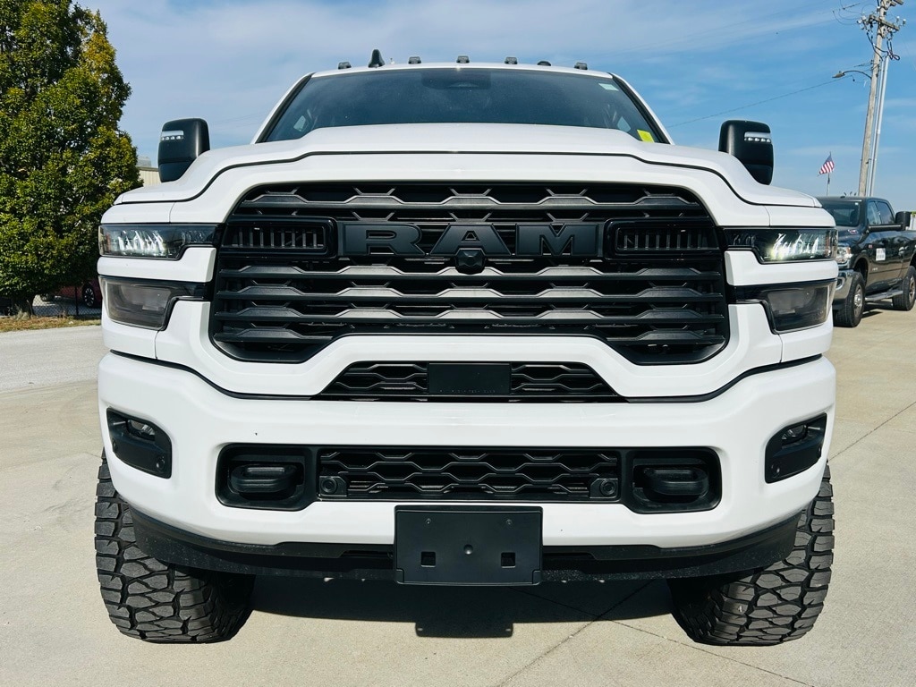 2025 RAM 3500 Big Horn - Photo 32