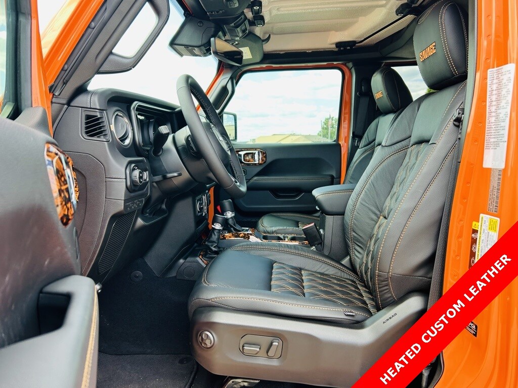 2025 Jeep Gladiator Sport S photo 2