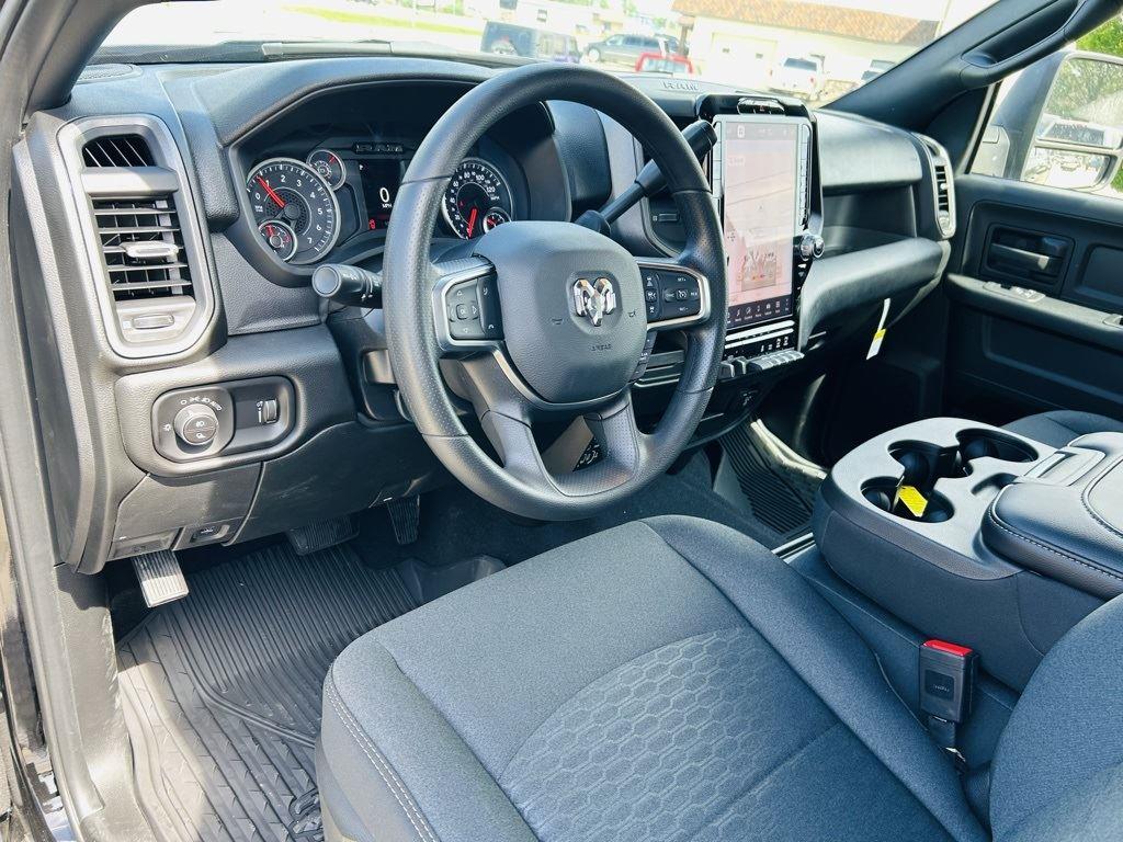 2025 RAM 2500 Tradesman - Photo 12