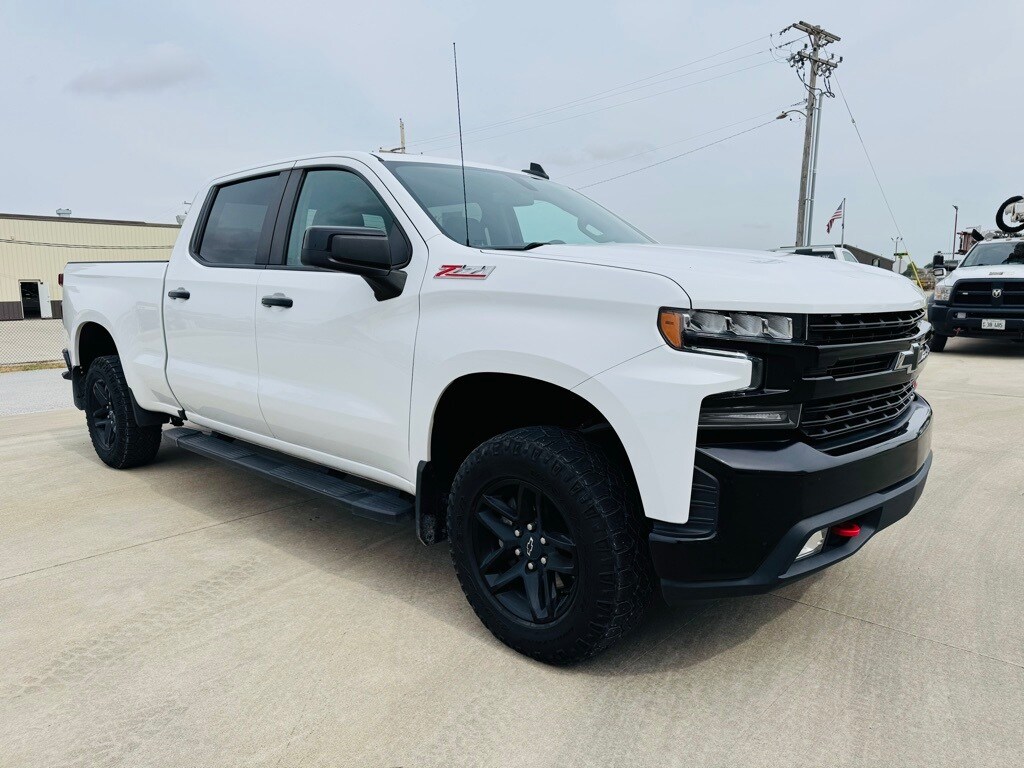 2022 Chevrolet Silverado 1500 LT Trail Boss photo 2