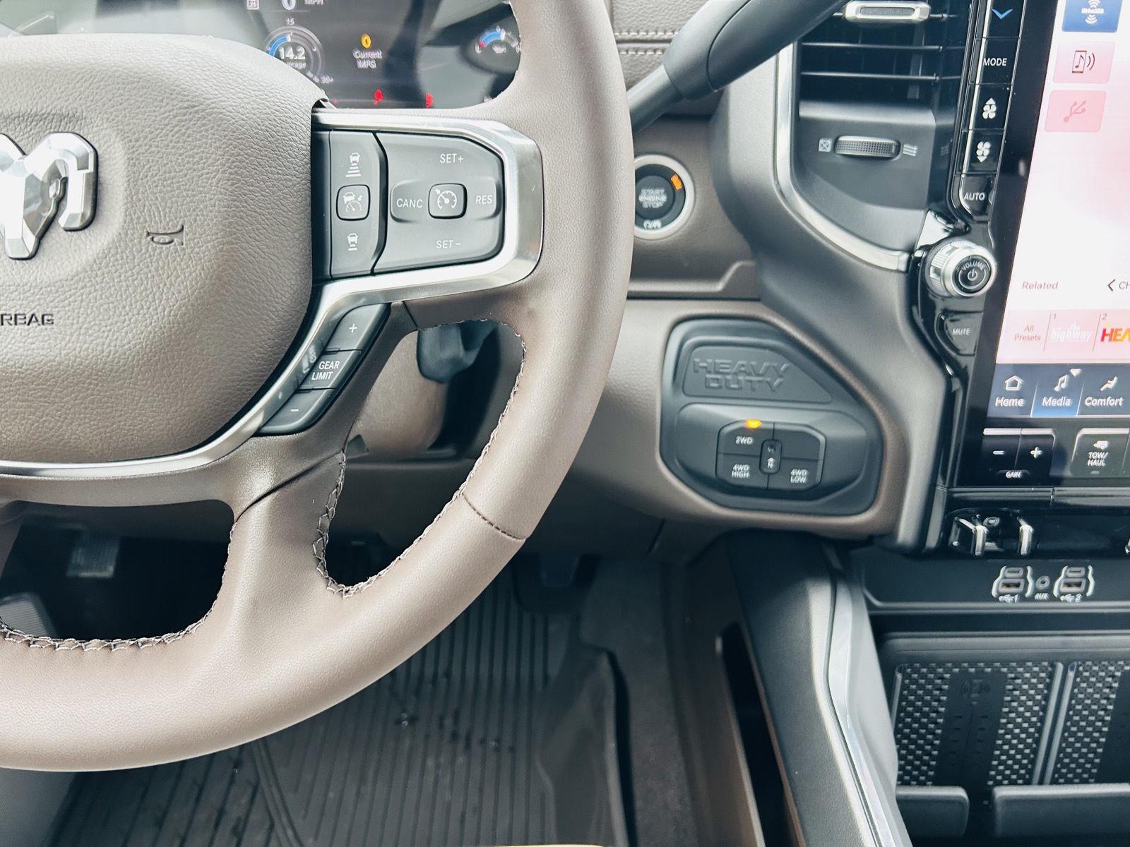 2026 RAM 3500 Laramie - Photo 22