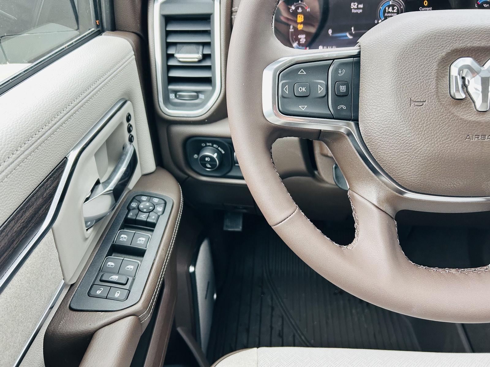 2026 RAM 3500 Laramie - Photo 21