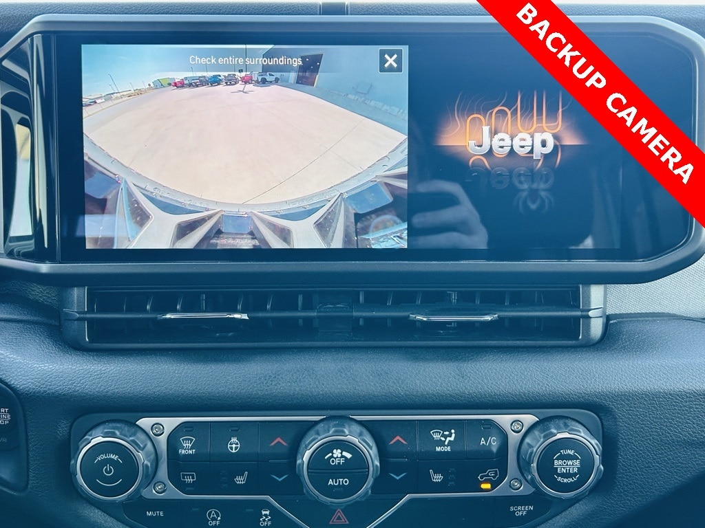2025 Jeep Wrangler 4-Door Willys - Photo 10